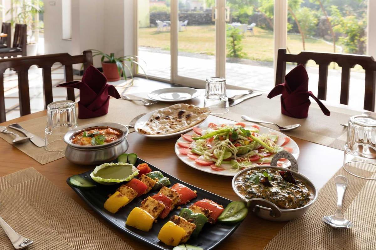 Jag Aravali Resort Udaipur By Naina Staycation - Best For Corporate Events - Family Parties - Mice Ngoại thất bức ảnh